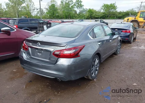 2018 Nissan Altima 2.5 Sr z USA, uszkodzony, nr VIN 1N4AL3AP7JC239964